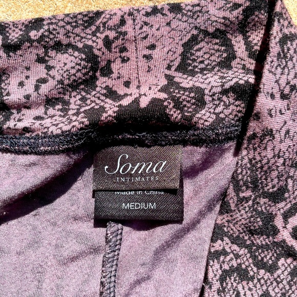 Soma, Black & Taupe, Snakeskin design, Leggings, Size M - Picture 3 of 3